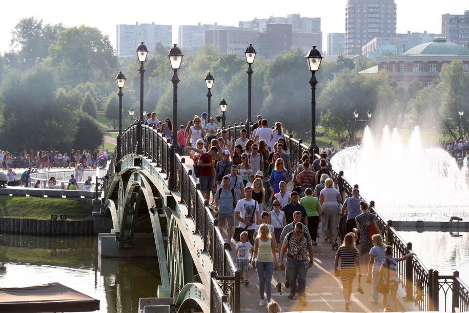 Маючий москва. Парки Москвы в мае.