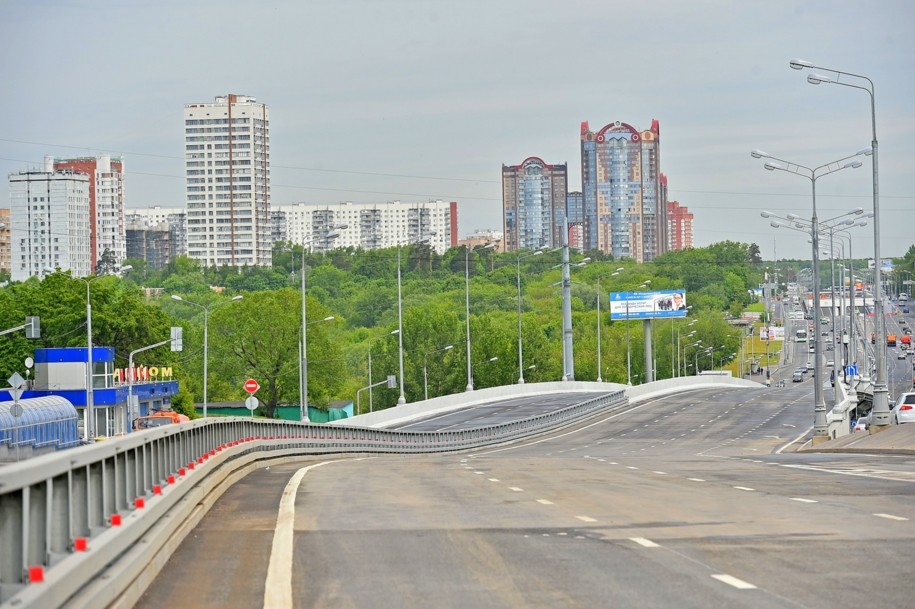 Мэр Москвы открыл движение по Аминьевскому шоссе
