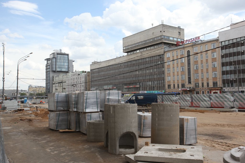 Рекордную площадь асфальта обновили в Москве за год