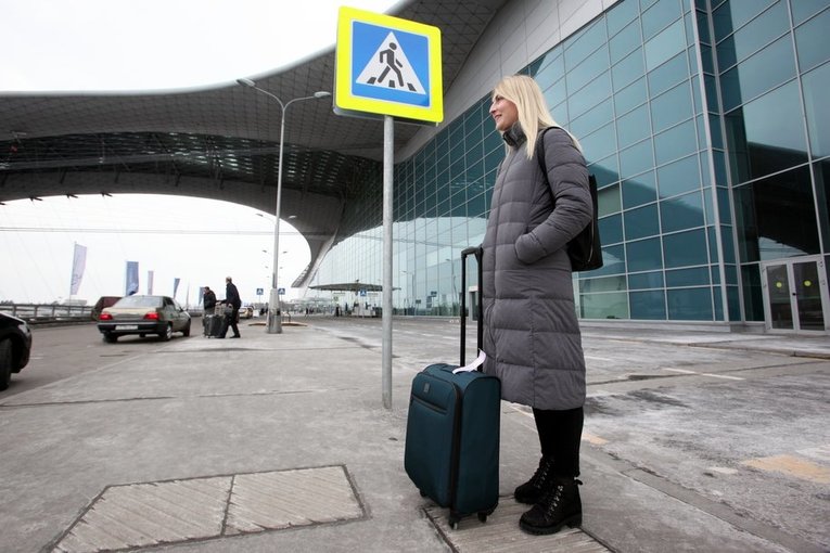 В столичных аэропортах задержано и отменено более 20 рейсов