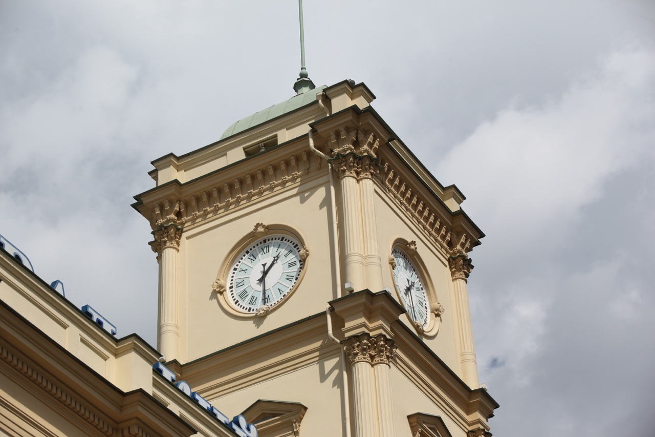 Часовая башня Казанского вокзала