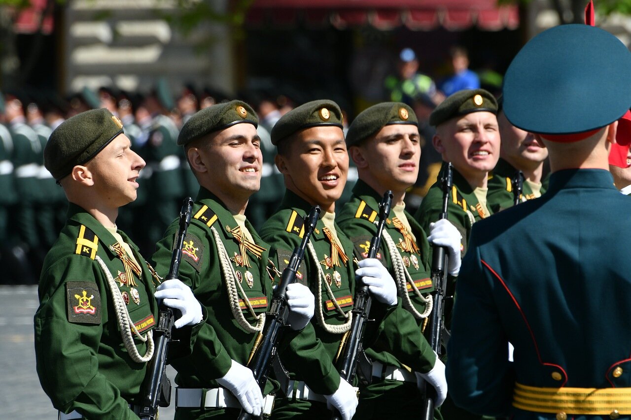 Парад 7 мая репетиция Москва. Москва 7 мая. Парад 2013 РИА новости.