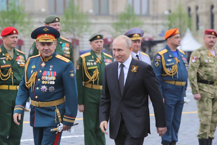 Cергей Собянин поздравил с днем рождения министра обороны РФ Сергея Шойгу
