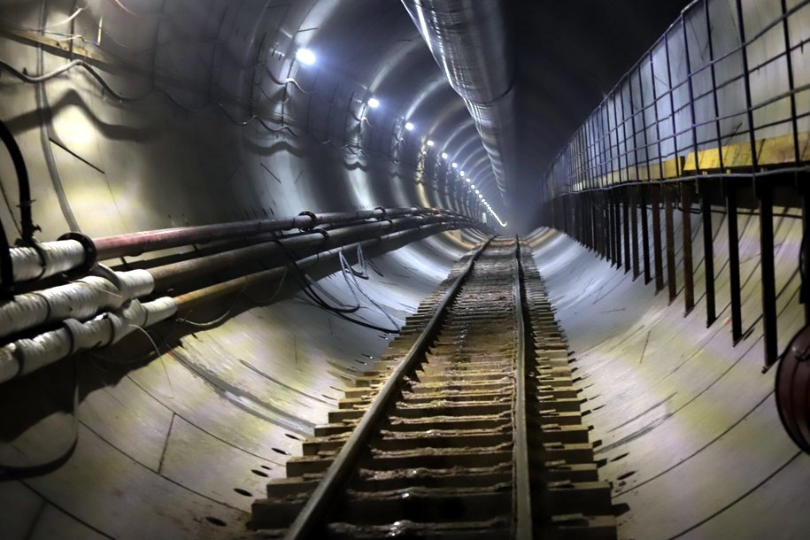 Строительство более 40 станций метро возобновляется в Москве