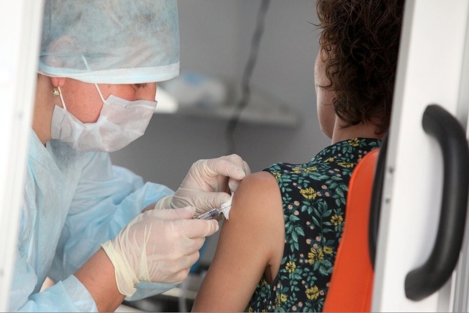 Около 1,5 млн москвичей сделали прививку от гриппа