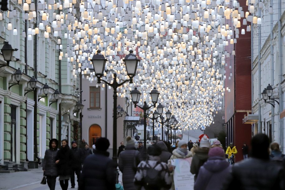 Светящаяся улица в москве никольская