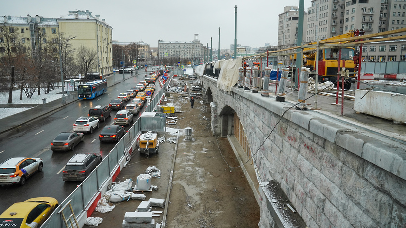 Части каменного моста