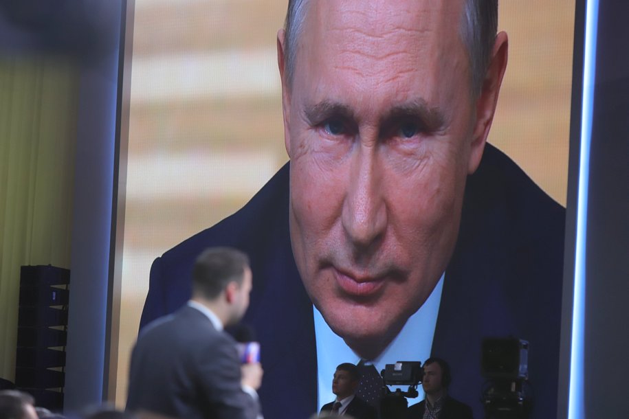 Президент России Владимир Путин поддержал введение нерабочих дней