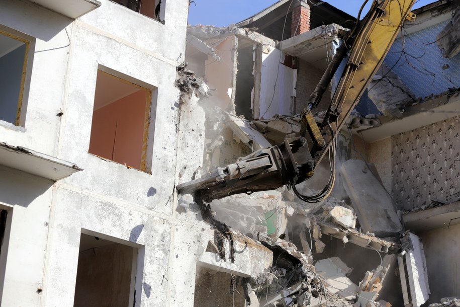 Более 80 старых домов демонтированы в Москве по реновации