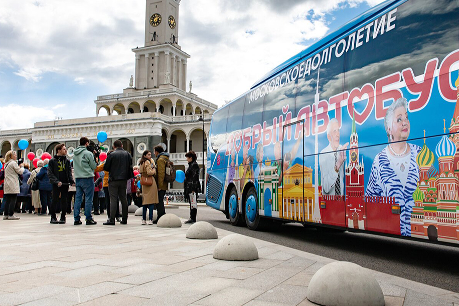 На экскурсии на “Добром автобусе” с мая отправились 50 тыс. москвичей