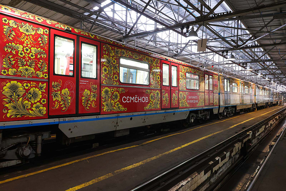 В метро появился тематический поезд, посвящённый Нижнему Новгороду и области