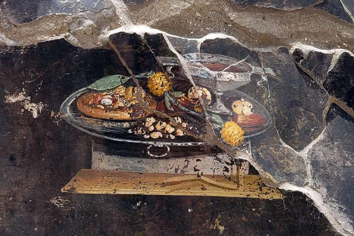 На фреске в Помпеях обнаружили самую древнюю пиццу