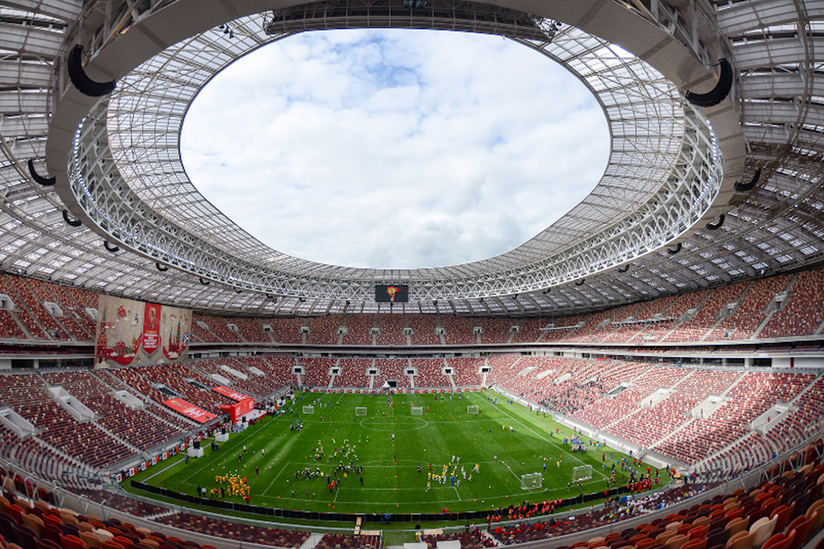 Куда мы ходим болеть: обзор главных московских футбольных стадионов