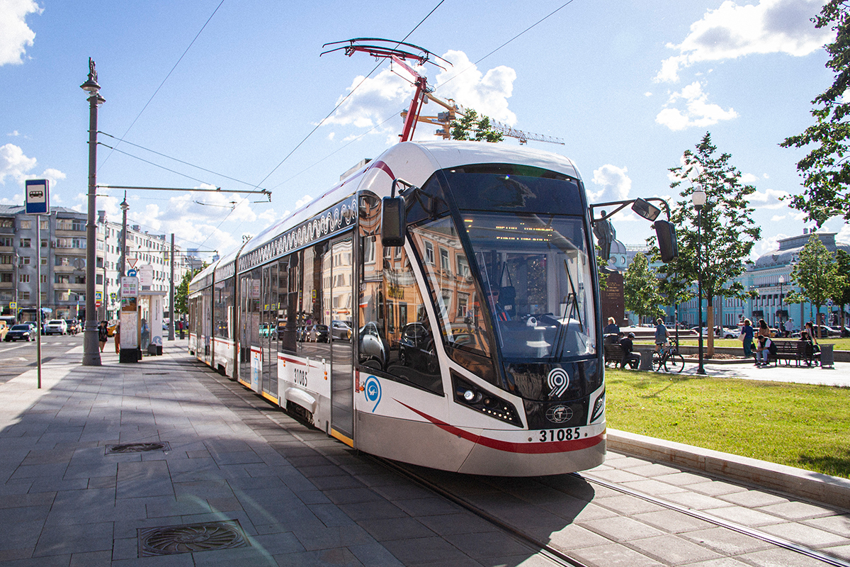 Раскопать рельсы: забытые трамвайные линии Москвы ждут «воскресения»