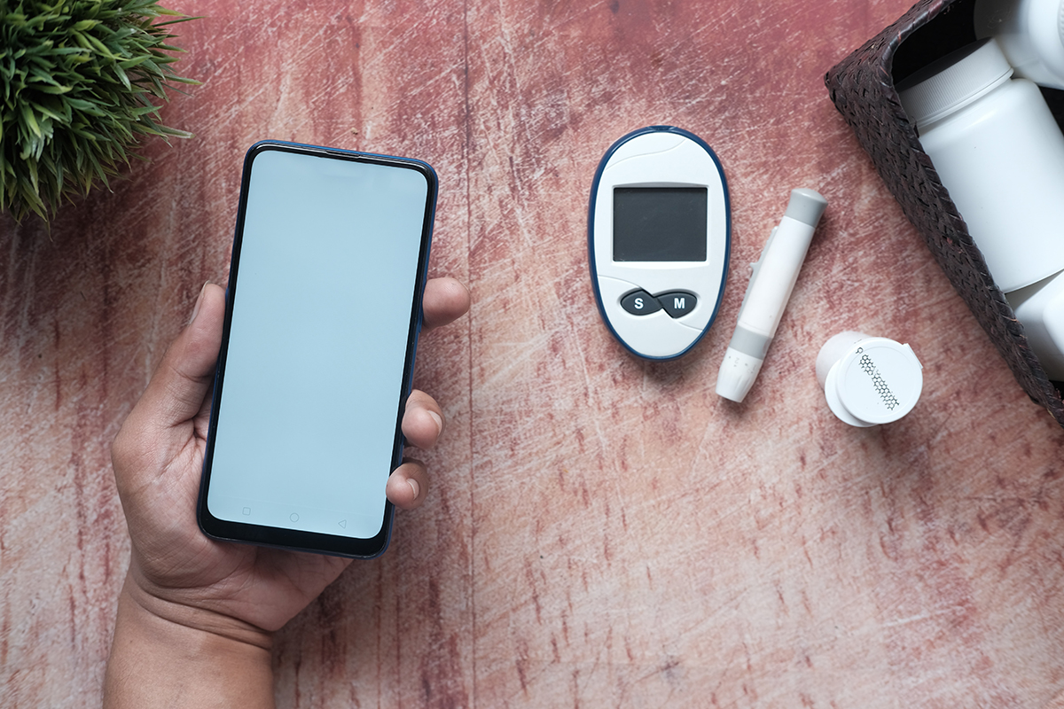 Дети с диабетом получили сенсоры и датчики для непрерывного мониторинга глюкозы