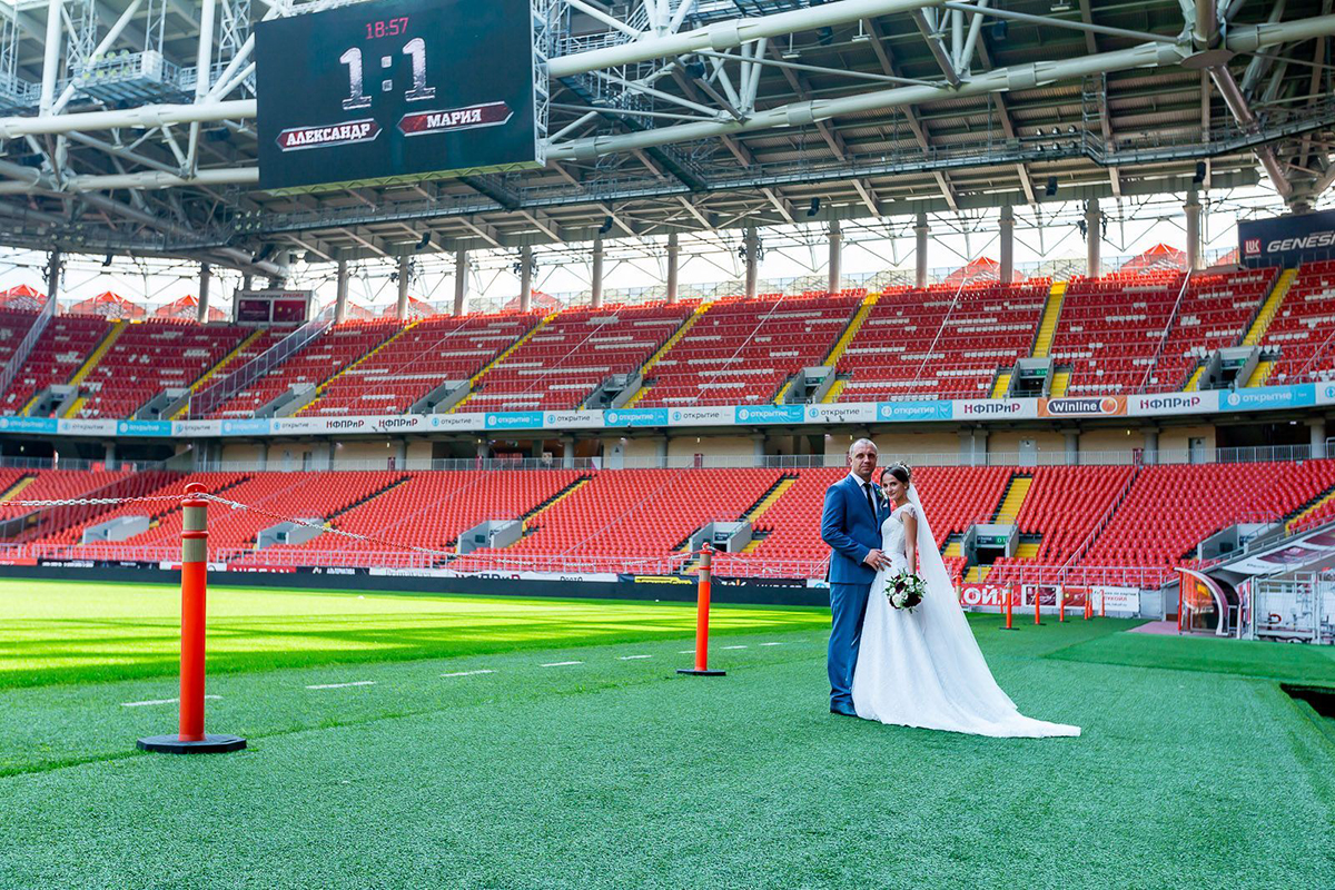 Собянин: На mos.ru запустили сервис по выбору места для бракосочетания