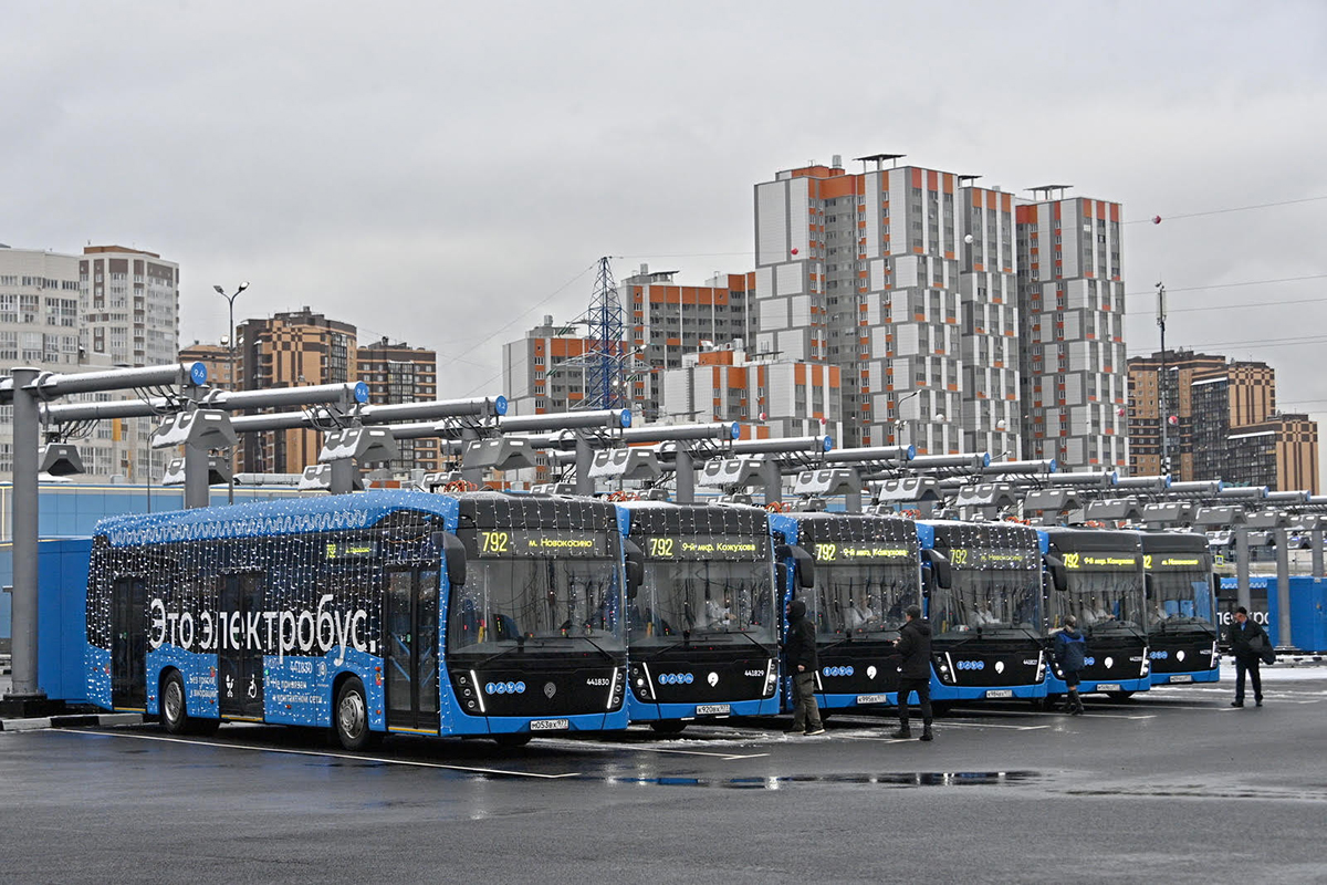 Собянин: Москва получит более 800 новых электробусов до конца года