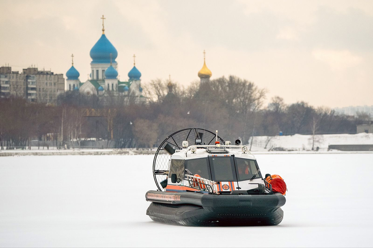 В Москве из-за оттепели спасатели усилили контроль безопасности на воде