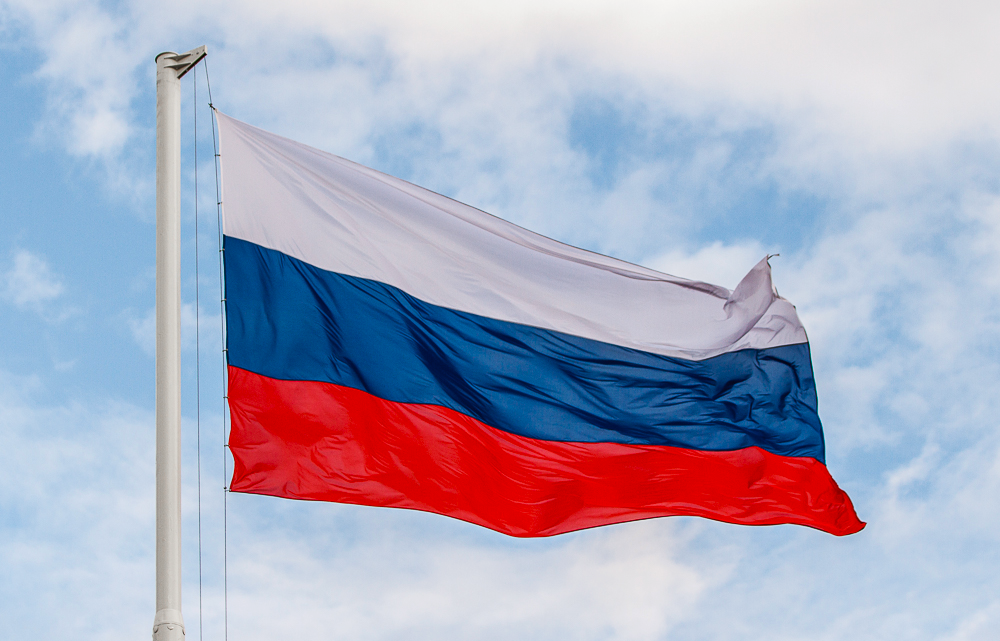В Госдуме выступили за размещение флагов РФ в детсадах, вузах и колледжах