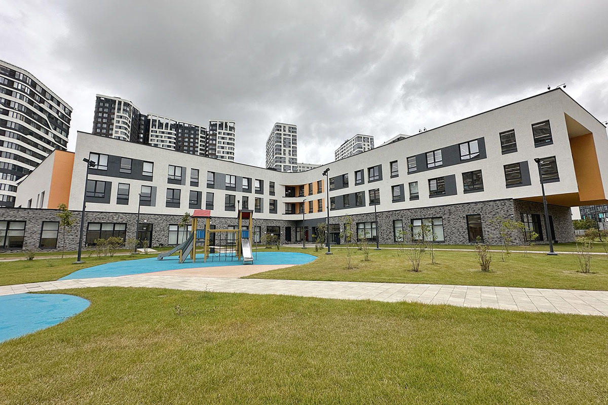 Собянин: Почти 600 зданий школ и детсадов построили в Москве с 2011 года