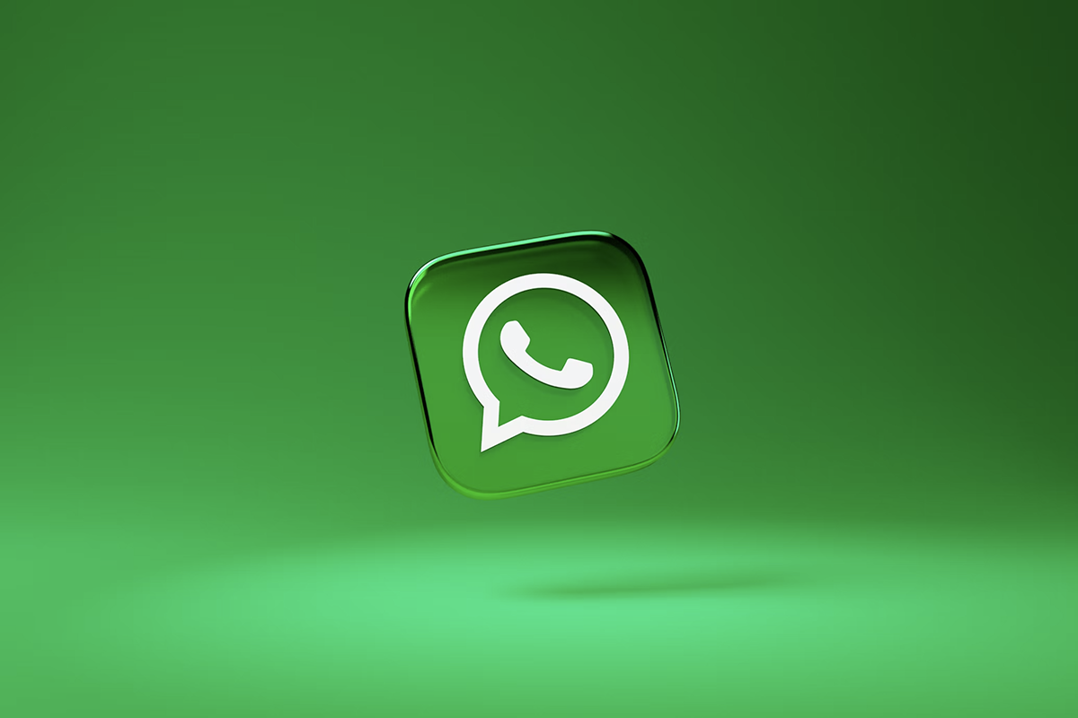Роскомнадзор сообщил, что не блокирует работу WhatsApp в России