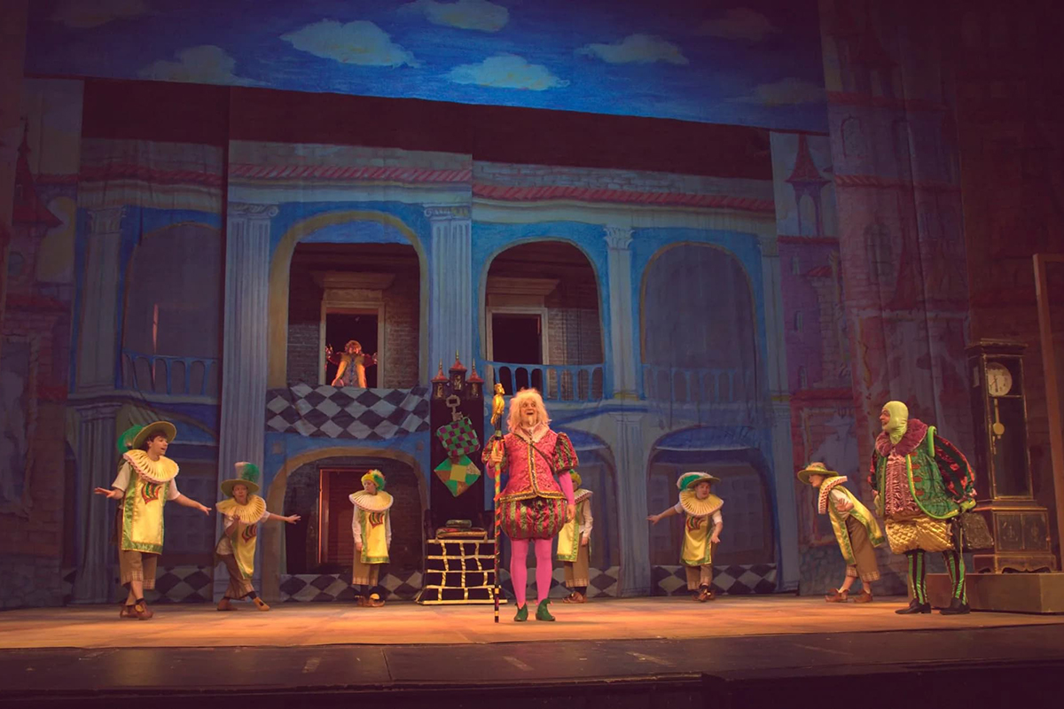 В Театре на Таганке приглашают на музыкальную сказку «Королевство кривых зеркал»